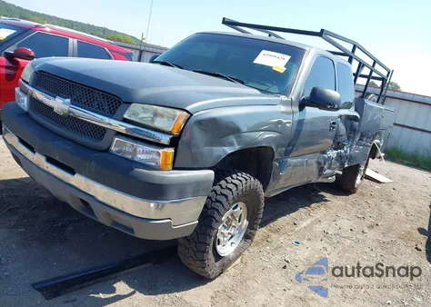 2003 Chevrolet Silverado 2500Hd из США, поврежденный, VIN 1GCHK29U63E335527
